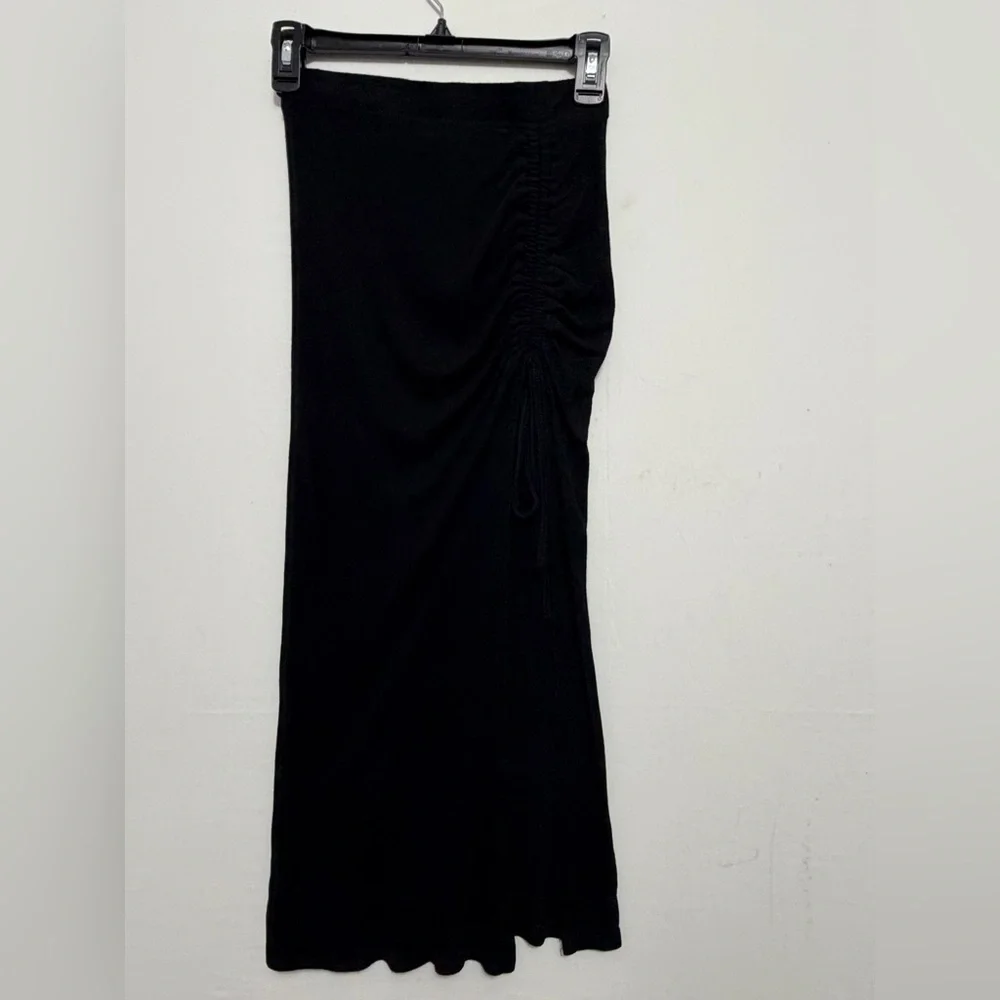 Lulus Black Ruched women’s size XS Maxi Skirt (A348)✨